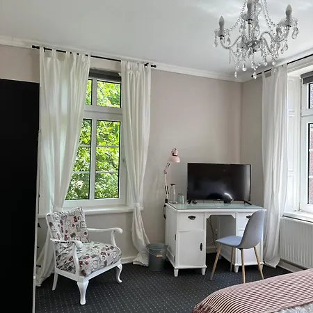 Nocleg ze śniadaniem Altes Pastorat 3*