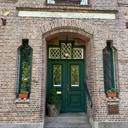 Nocleg ze śniadaniem Altes Pastorat 3*