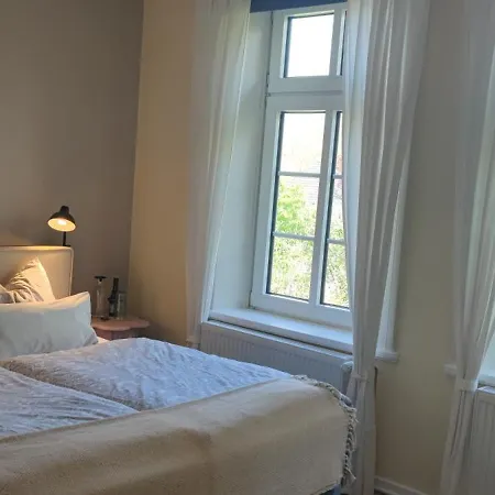 Nocleg ze śniadaniem Altes Pastorat 3*