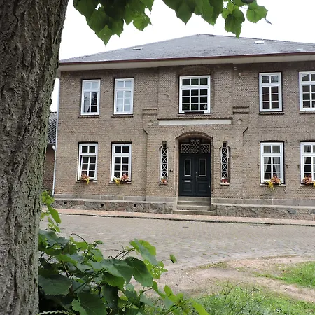 Bed & Breakfast Altes Pastorat 3*